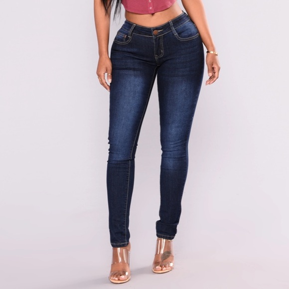 Dark Denim Fashion Nova Jeans💙 - Picture 2 of 3